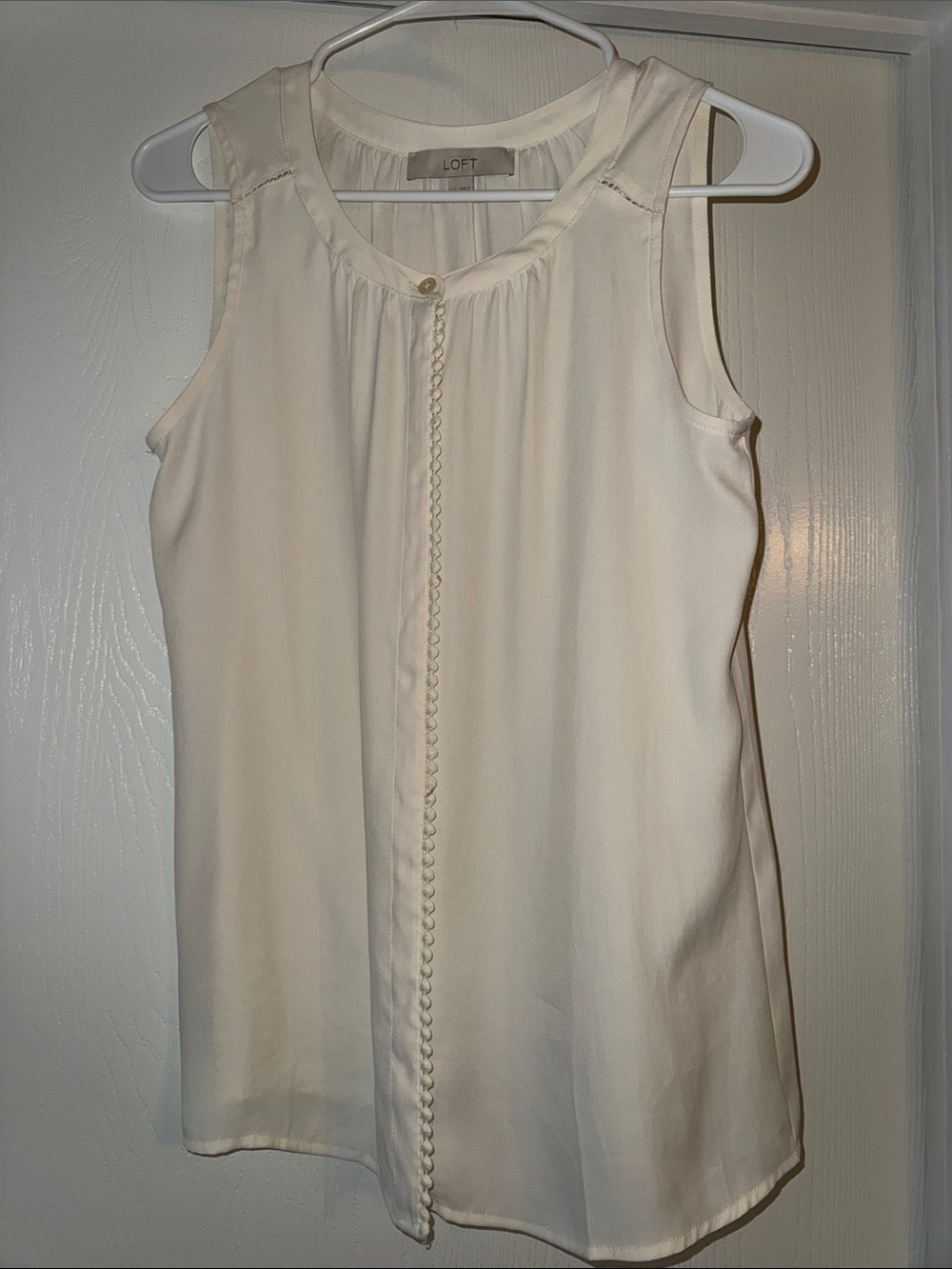 LOFT Cream Sleeveless Button-Trim Blouse
